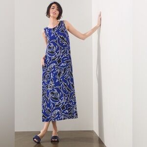 Chico’s Travelers A Line Sleeveless Maxi Dress Blue, Black and White Size L